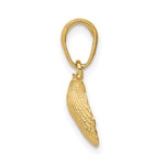 10K / 14K Yellow Gold Scallop Shell Pendant - Product Photo
