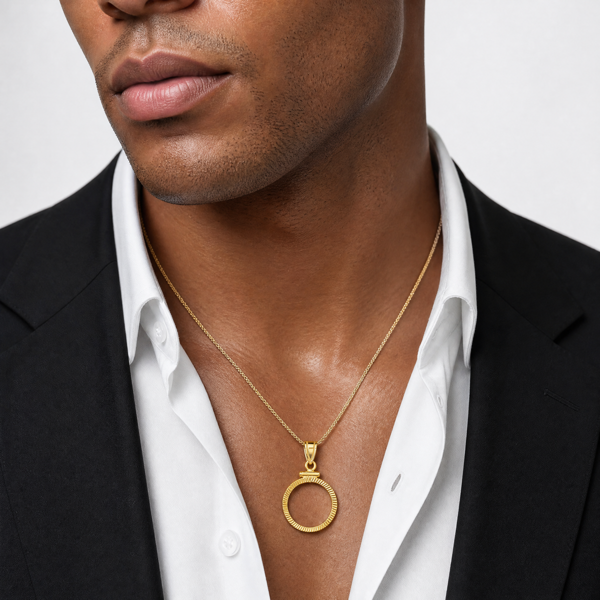 14k Diamond-cut 16.5mm x 1.35mm Screw Top Coin Bezel Pendant - Model Shot