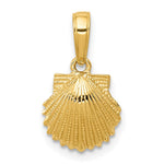 10K / 14K Yellow Gold Scallop Shell Pendant - Product Photo