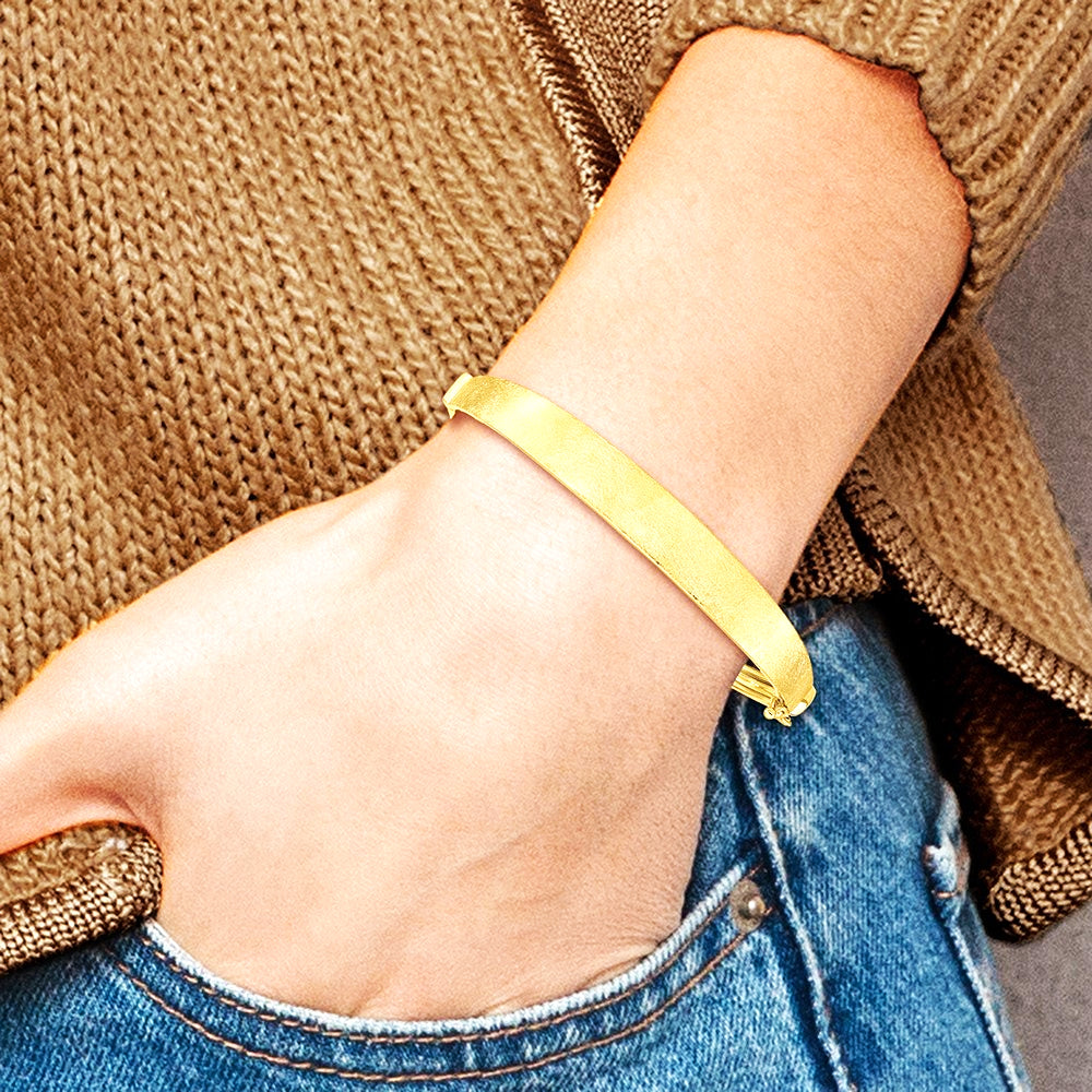 14K Yellow Gold Satin Finish Graduated Hinged Bangle - Product Photo