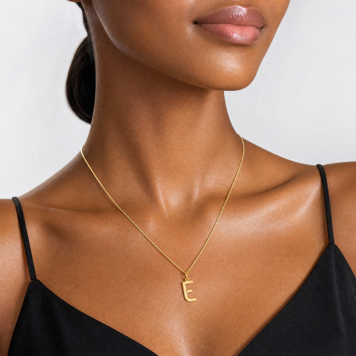 14ky Letter E Initial Pendant - Model Shot