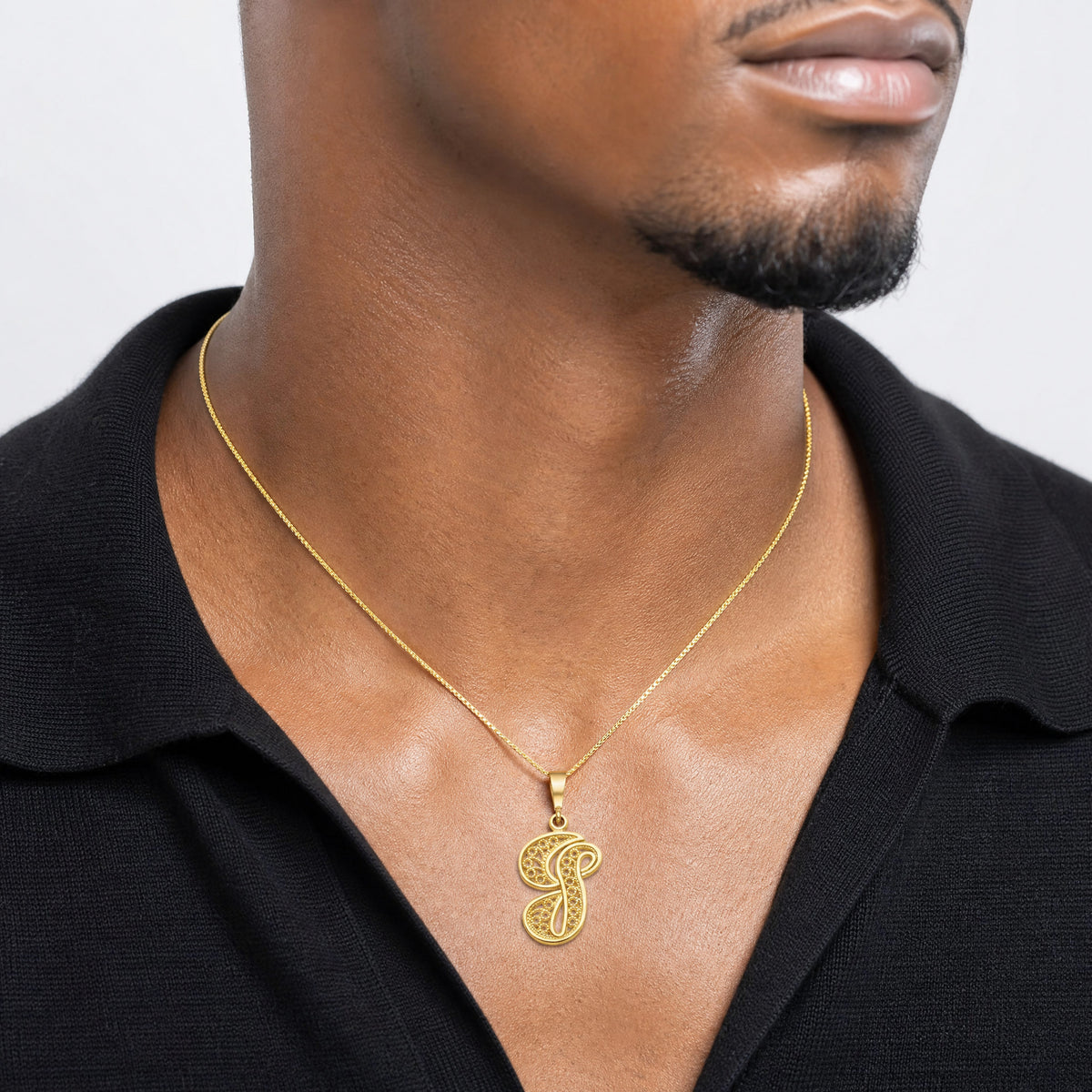 10k Initial G Pendant - Model Shot