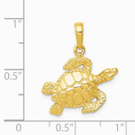 10K / 14K Yellow Gold Turtle Pendant - Product Photo