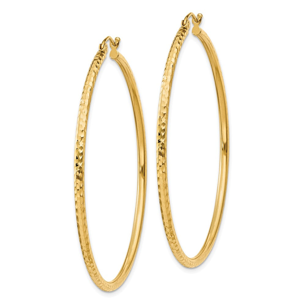 14K Yellow Gold Diamond-cut 2mm Round Tube Hoop Earrings - Product Photo