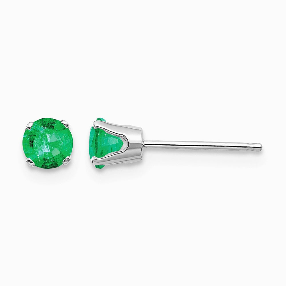14K White Gold 4 mm Emerald Stud Earrings