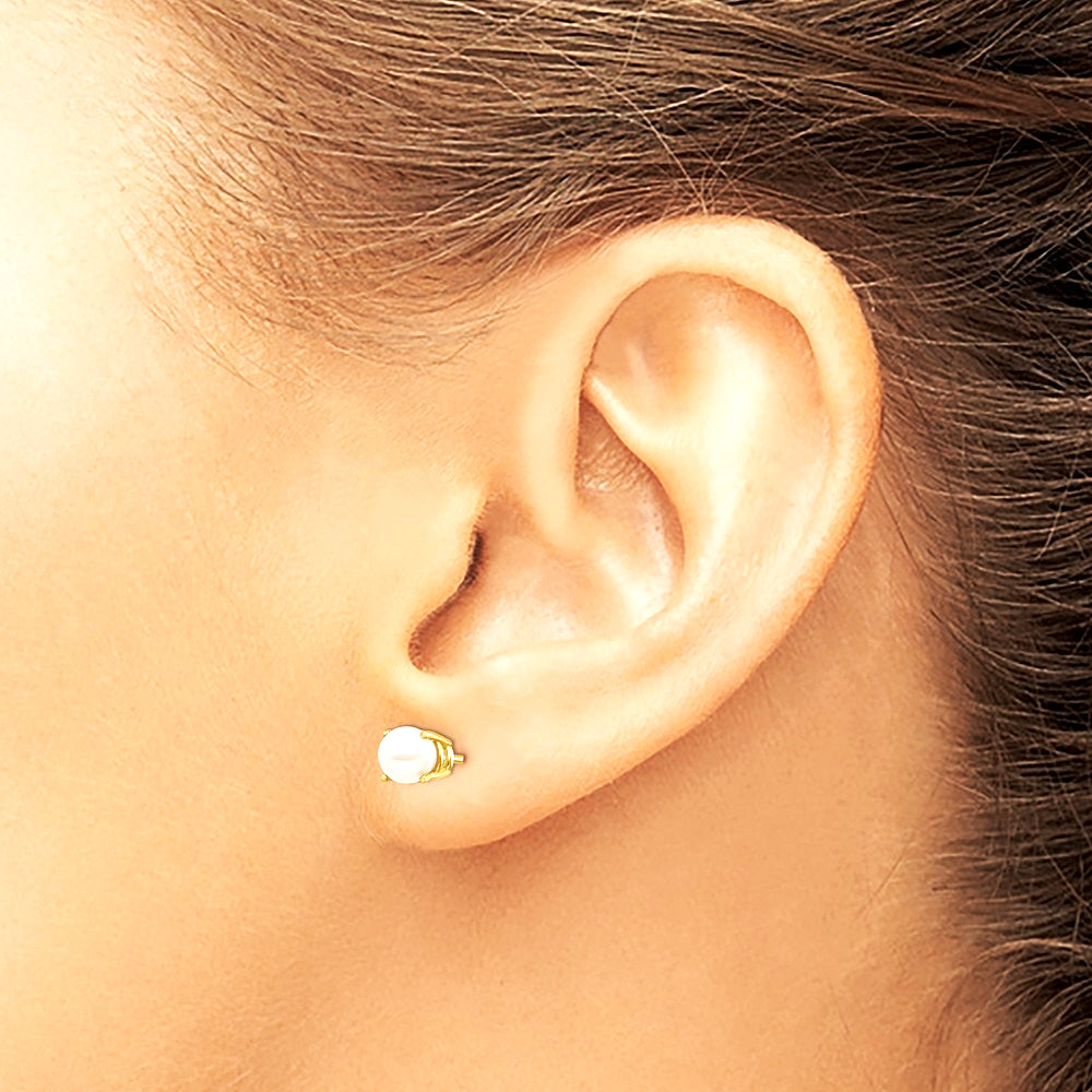 14K Yellow Gold 4.5mm Round June/Freshwater Cultured Pearl Post Earrings - Product Photo