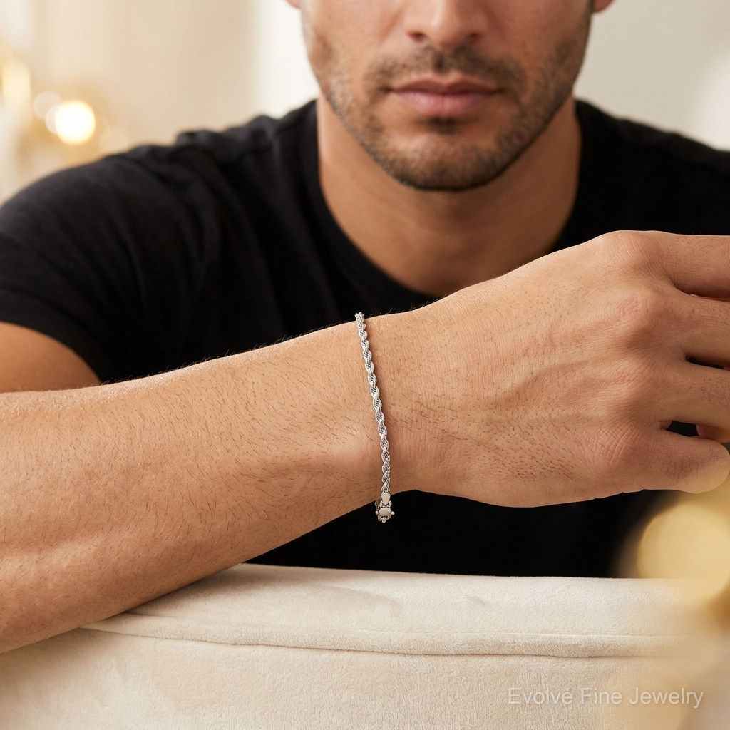 14k White Gold 2.75mm D/C Rope with Lobster Clasp Chain - Model Shot