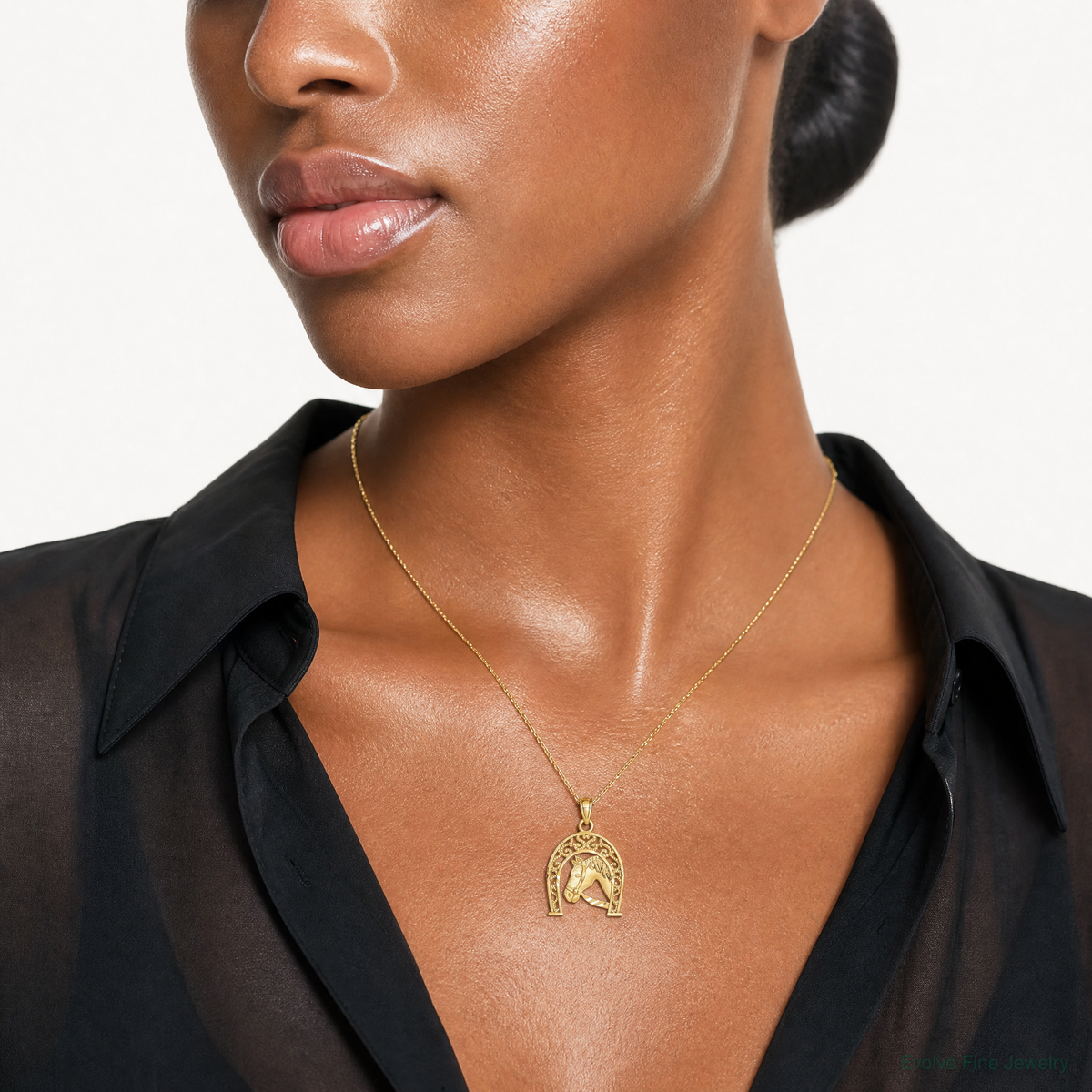 10K Horseshoe W/Horse Charm - Model Shot