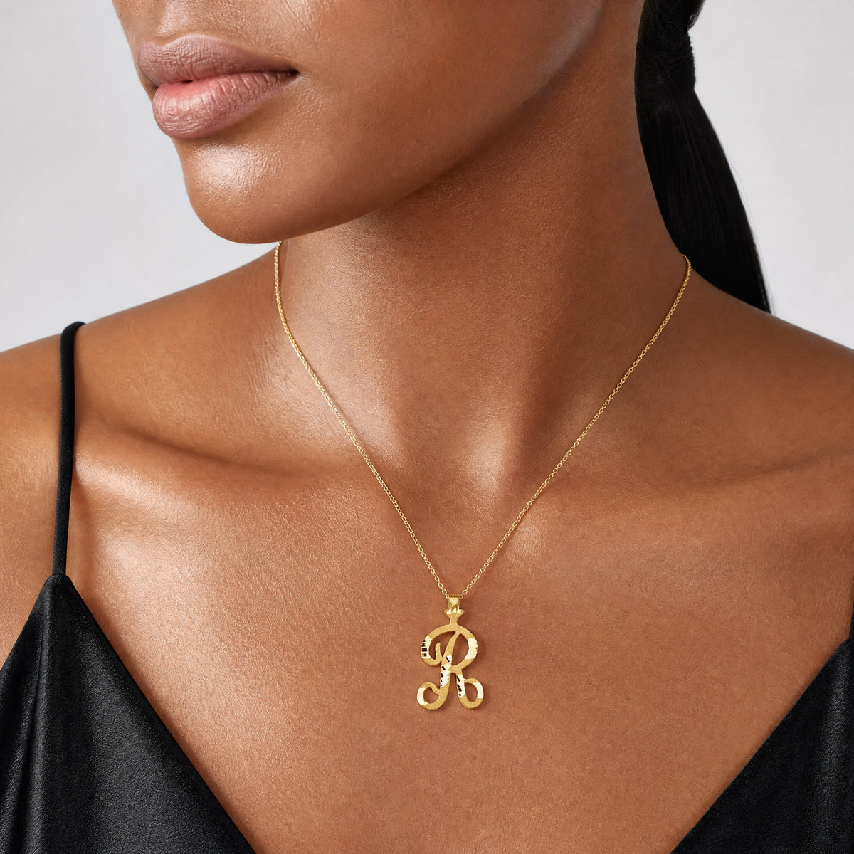 10k Initial R Pendant - Model Shot