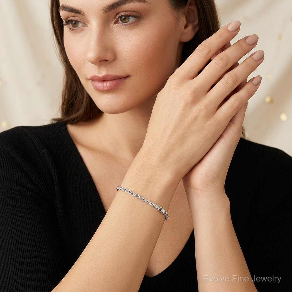 10k White Gold 3mm Diamond-cut Rope Chain - Model Shot