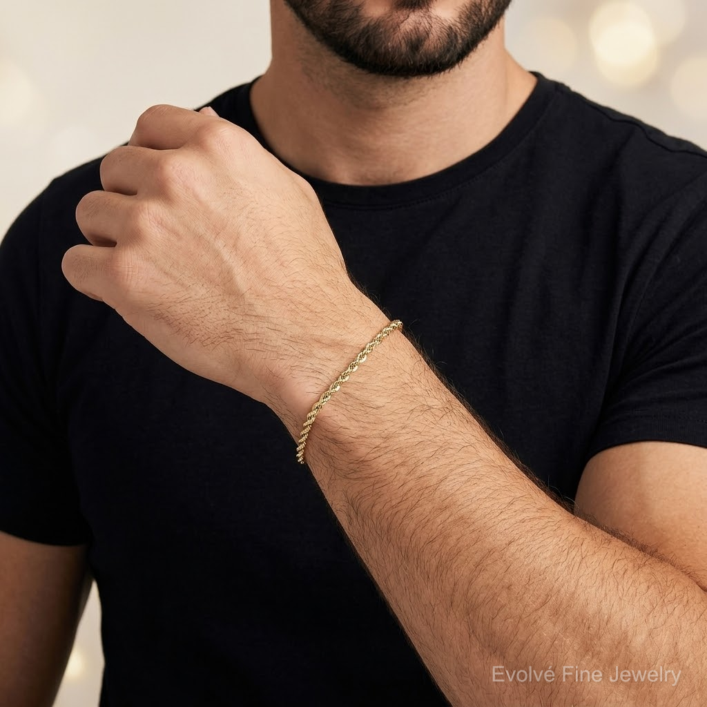 10k 4.25mm Diamond-cut Rope Chain - Model Shot