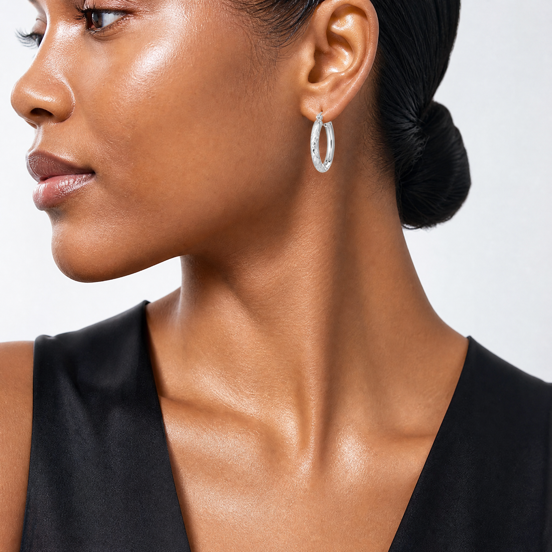 10K White Gold Diamond Cut 3mm Hoop Earrings - Model Shot