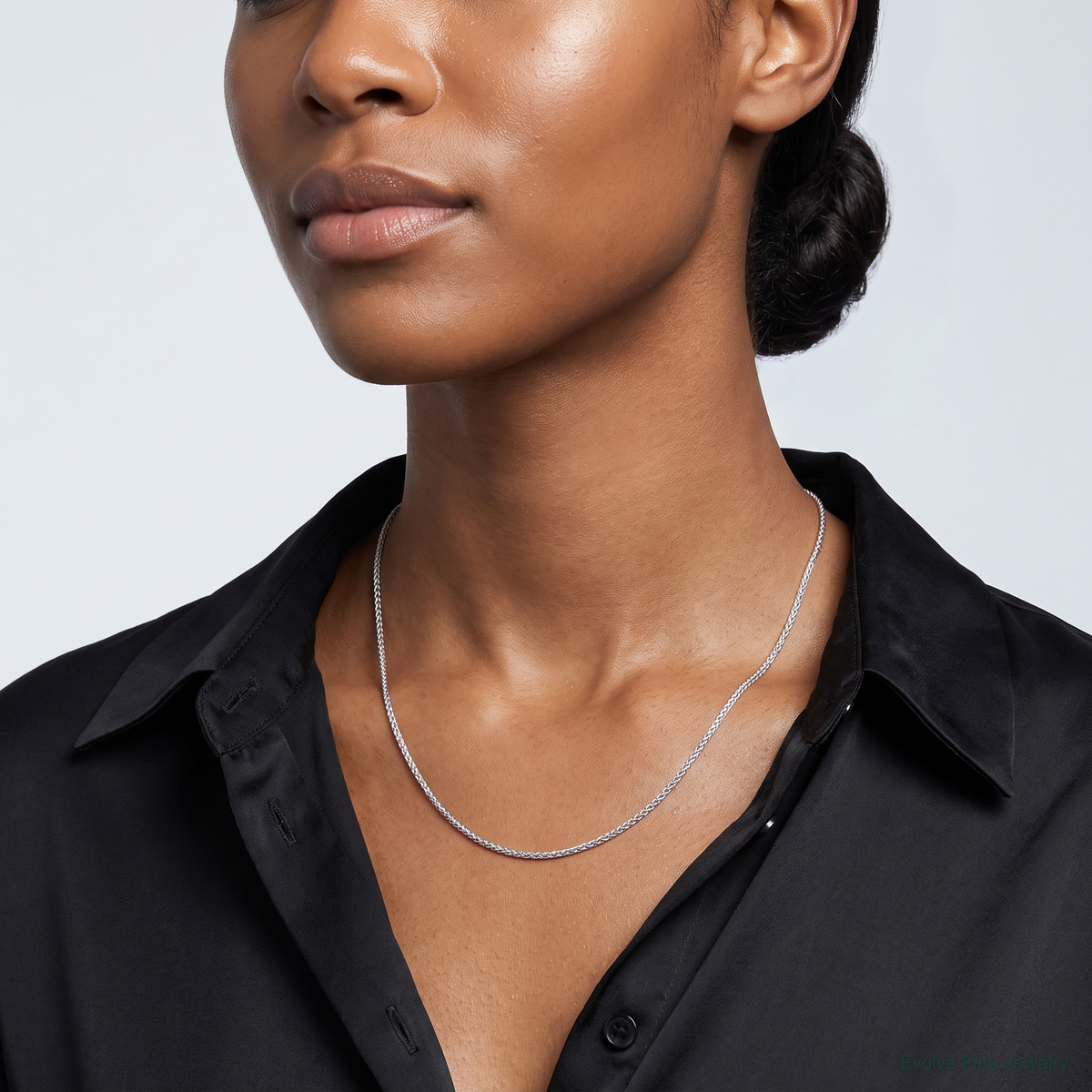Leslie's 14k White Gold 1.25mm Spiga Chain - Model Shot