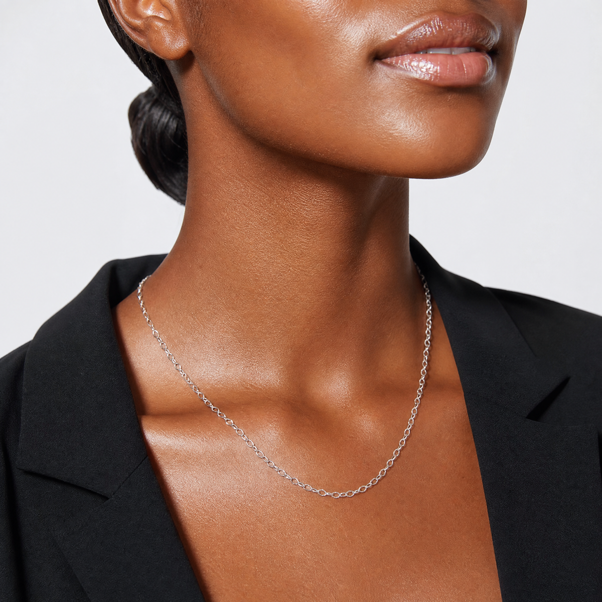 14k White Gold .42mm Gold Carded Curb Chain - Model Shot