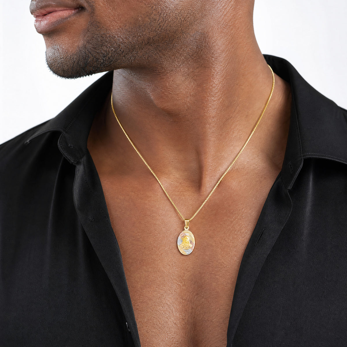 14K w/Rose and White Rhodium D/C Sagrado Corazon Oval Pendant - Model Shot