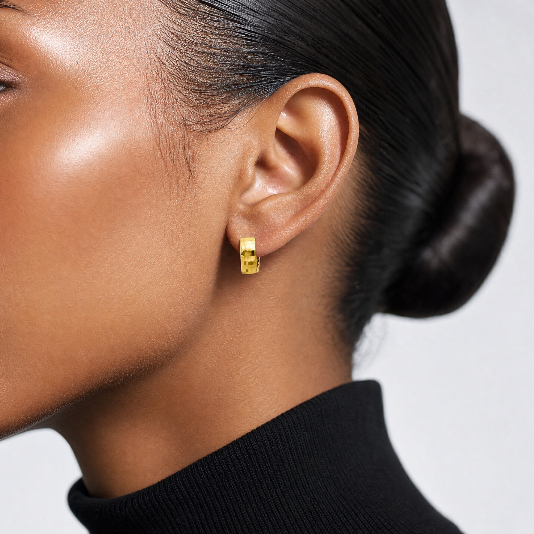 Leslie's 14K Polished and Diamond-cut Huggie Hoop Earrings - Model Shot
