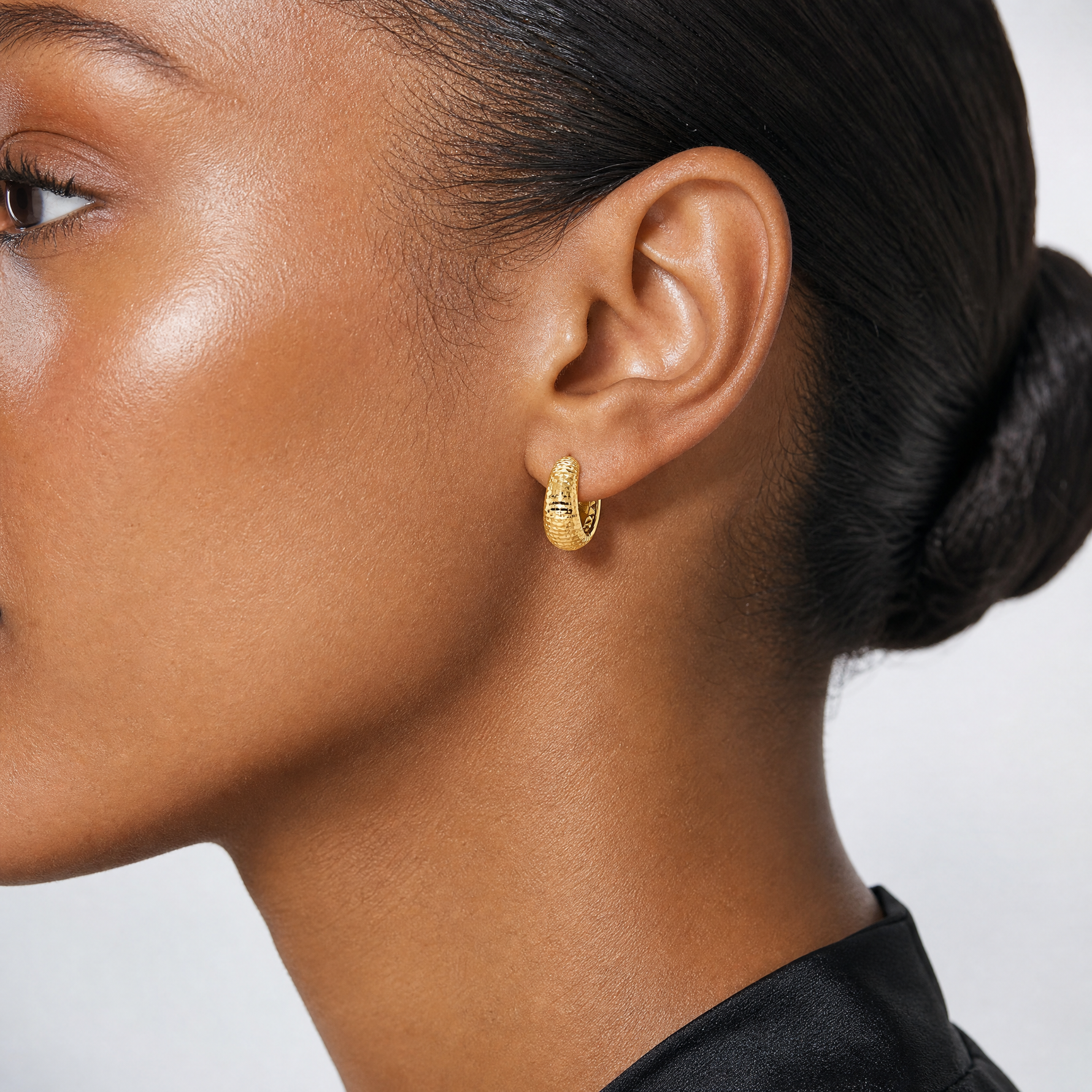 Leslie's 14K Polished and Diamond-cut Huggie Hoop Earrings - Model Shot