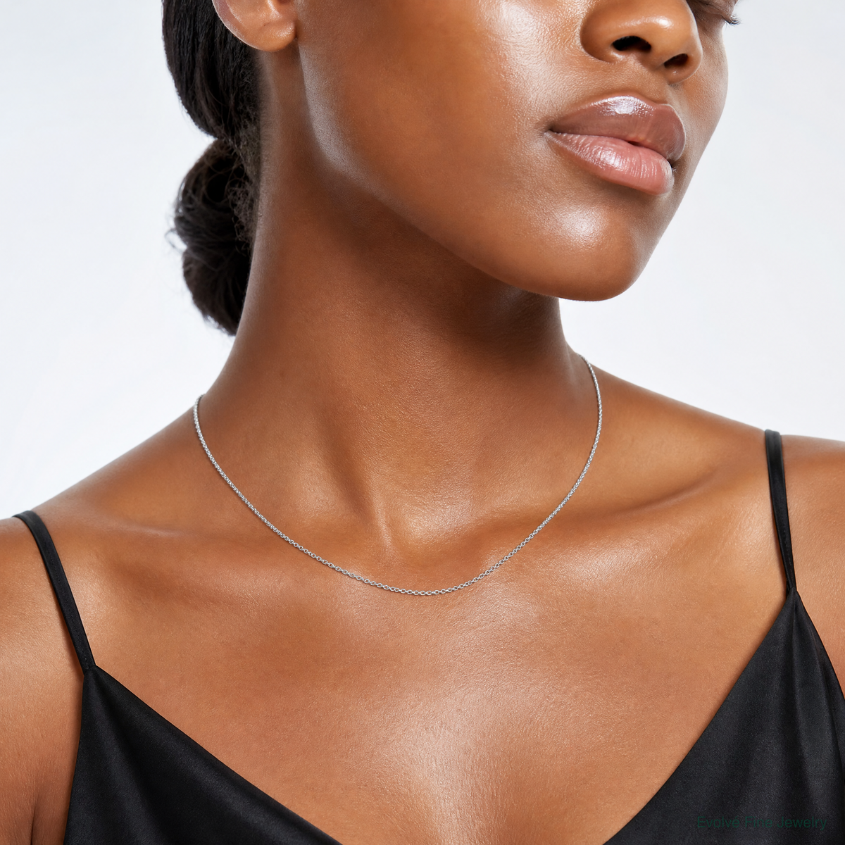 14k White Gold 1.55mm Rolo Pendant Chain - Model Shot