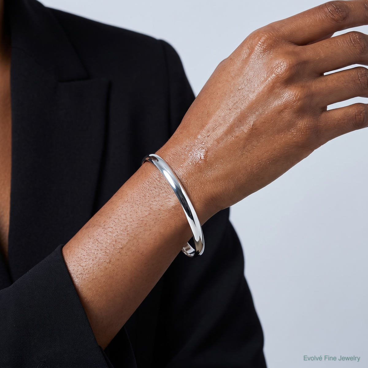 Sterling Silver 4.5mm Solid Polished Plain Slip-On Bangle Bracelet - Model Shot