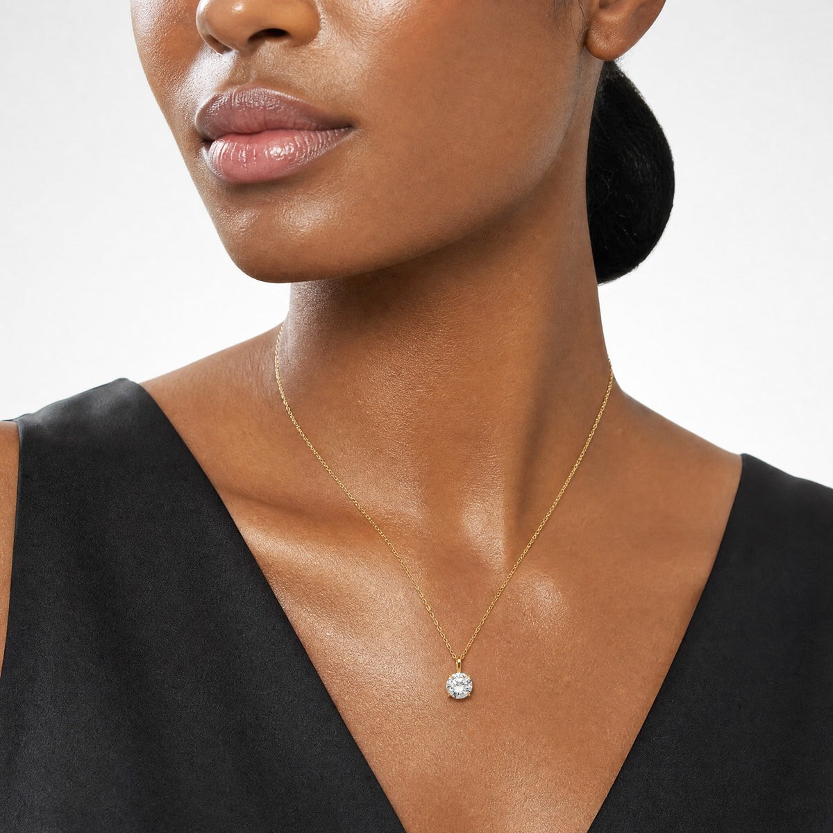 14k Polished 7mm CZ Solitaire 18in Necklace - Model Shot