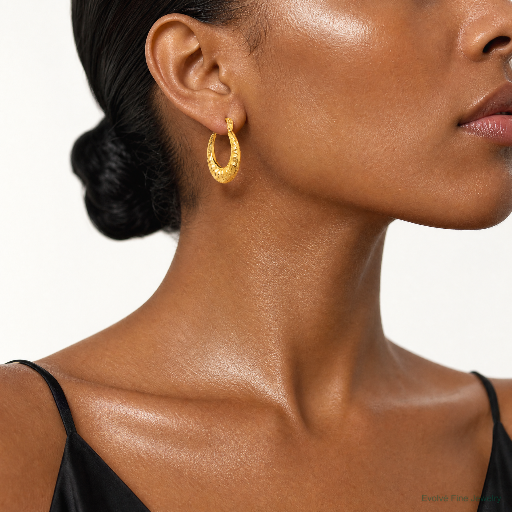14k Polished and Grooved Scalloped Hoop Earrings - Model Shot