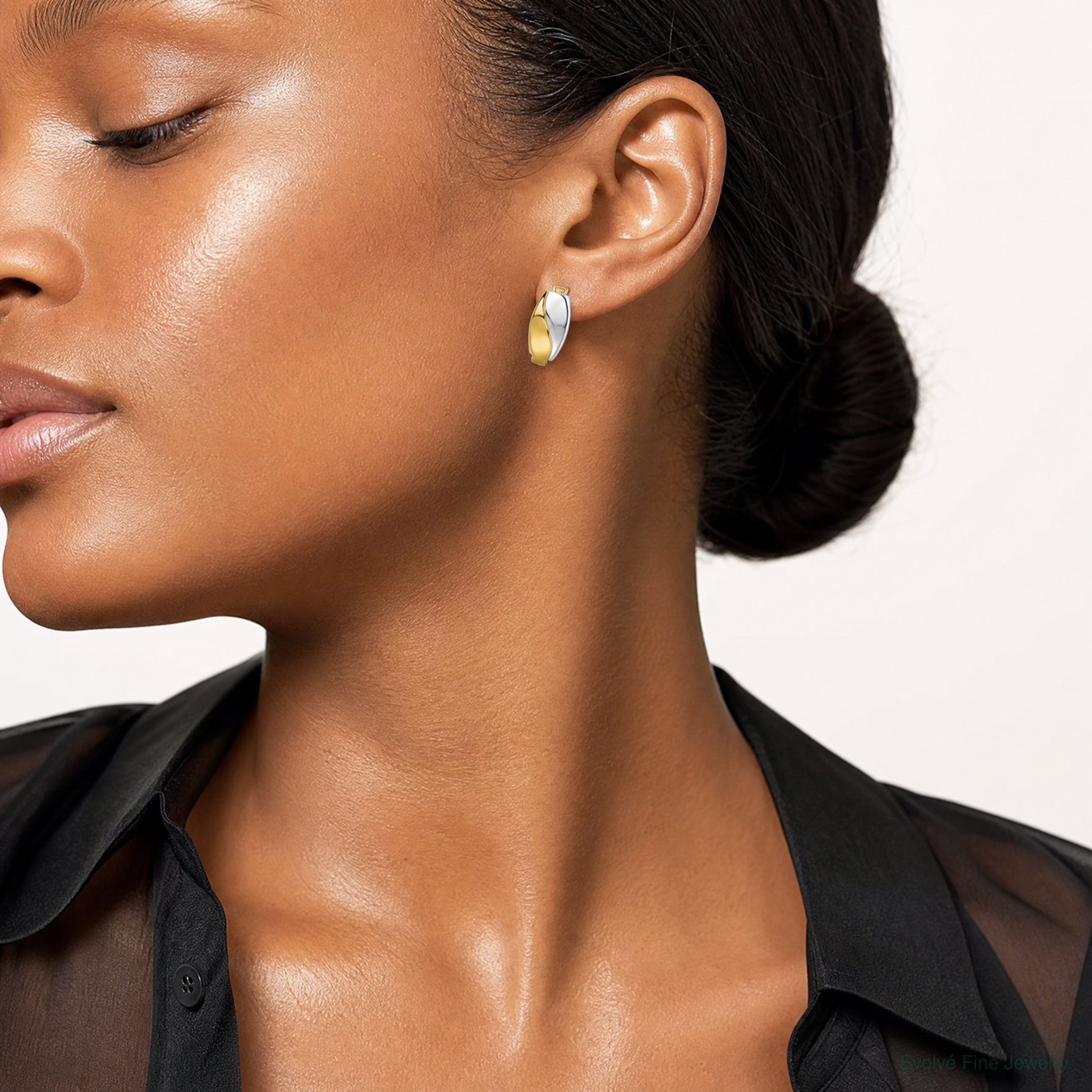 14k w/White Rhodium Polished Hinged Hoop Earrings - Model Shot