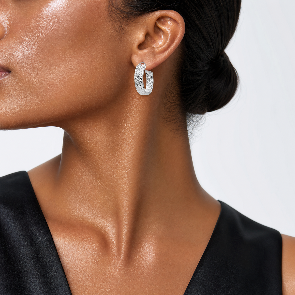 14k White Gold Diamond Cut Hoop Earrings - Model Shot