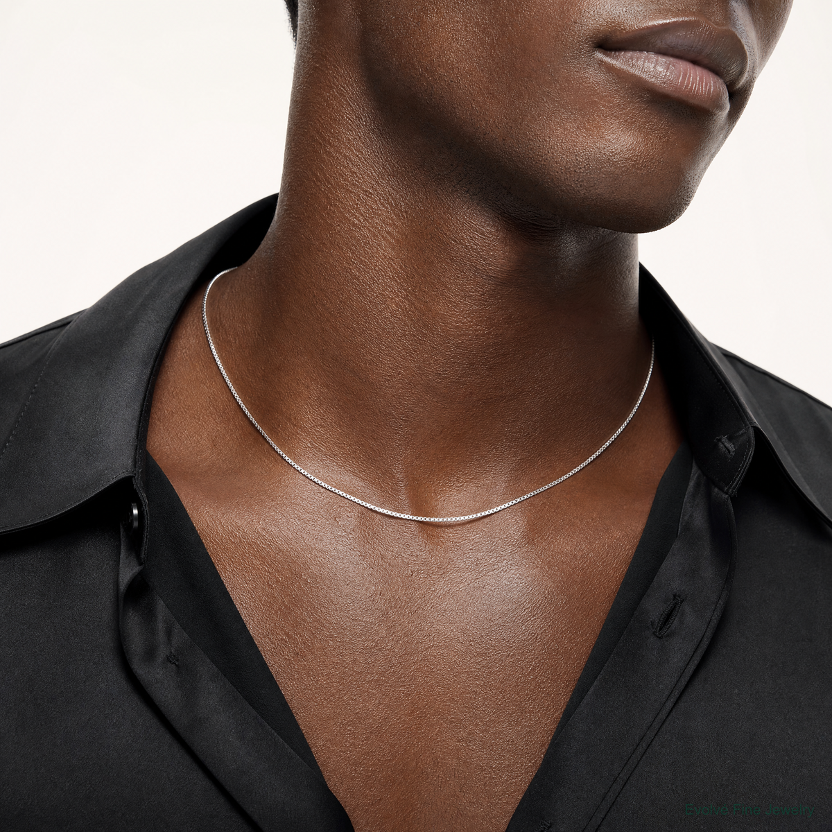 14k White Gold 1.1mm Box Chain - Model Shot