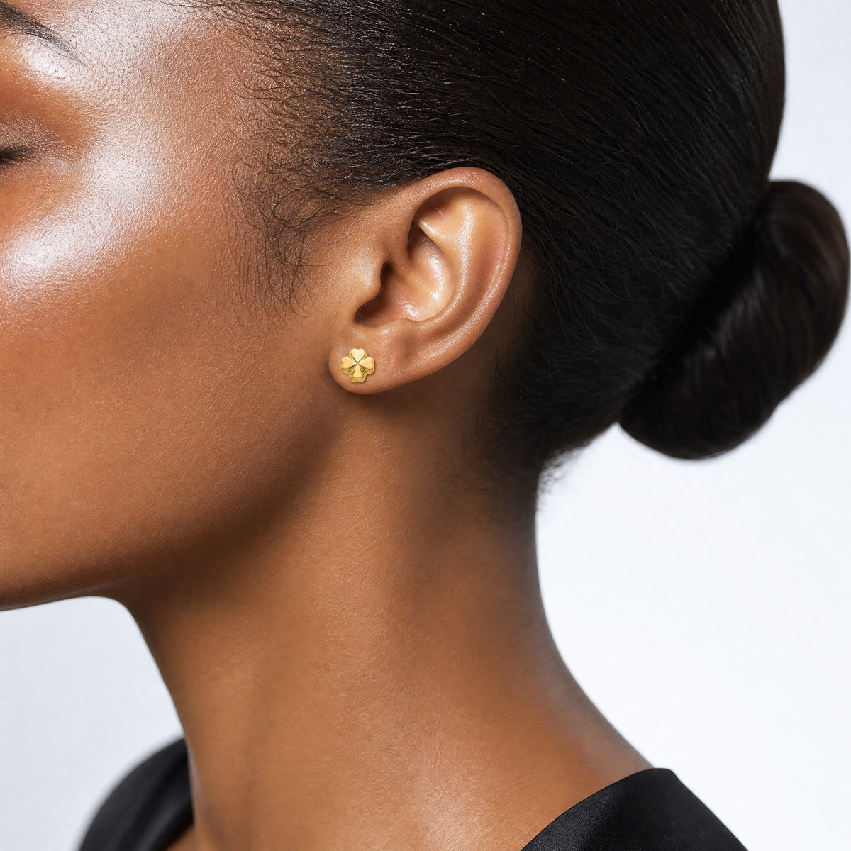 14k Polished 4-Leaf Clover Post Earrings - Model Shot