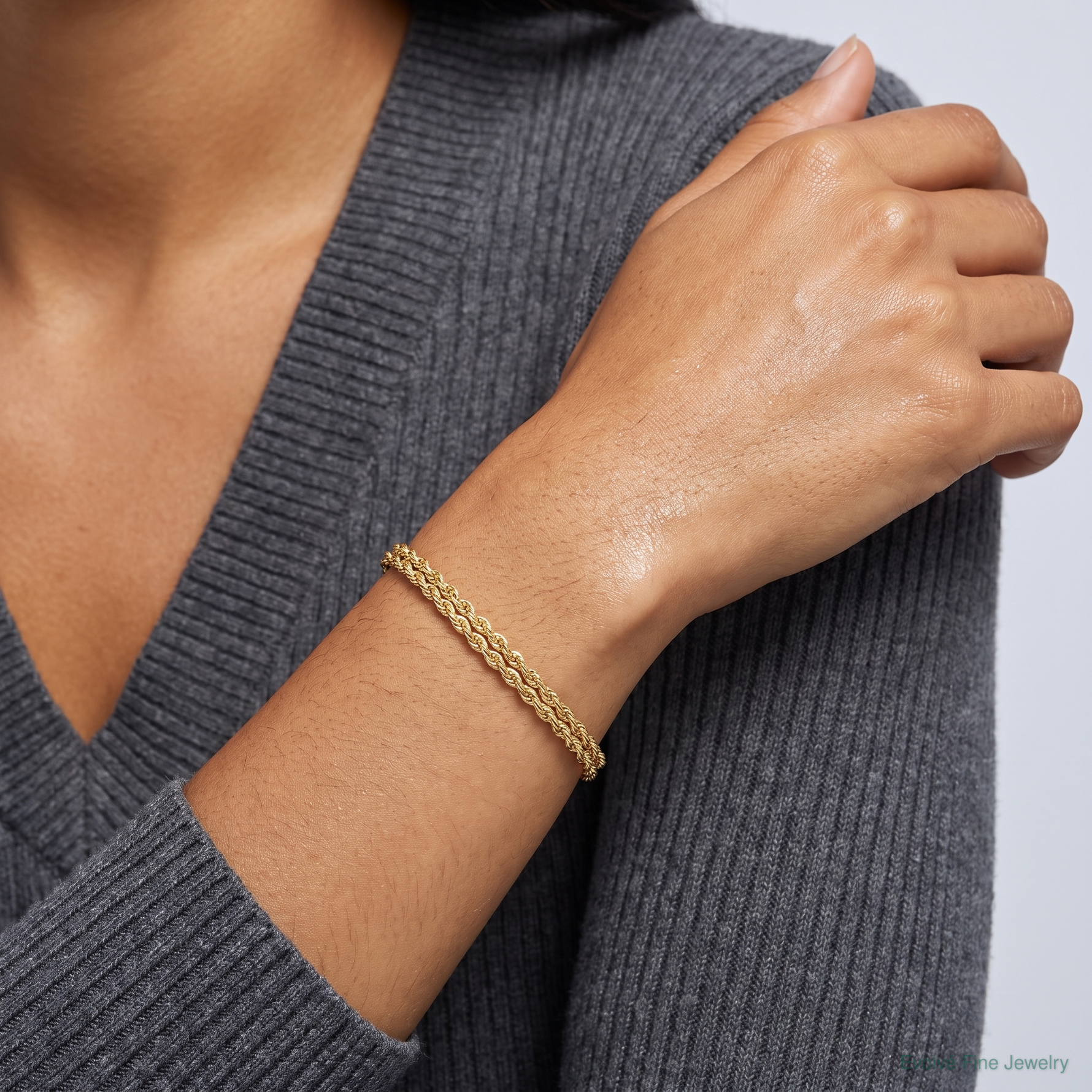 10k 3.0mm Wide Double Strand Rope Bracelet - Model Shot