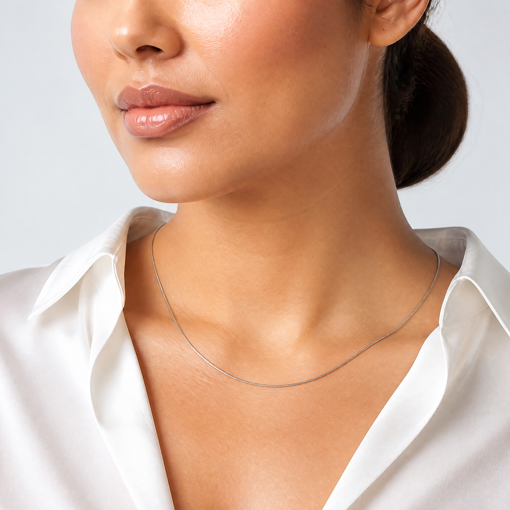 Leslie's 14K White Gold .8mm Box with Lobster Clasp Chain - Model Shot