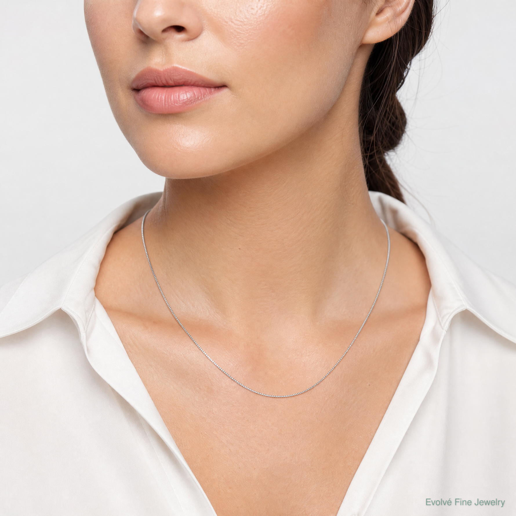 Leslie's 14K White Gold .7mm Box with Lobster Clasp Chain - Model Shot