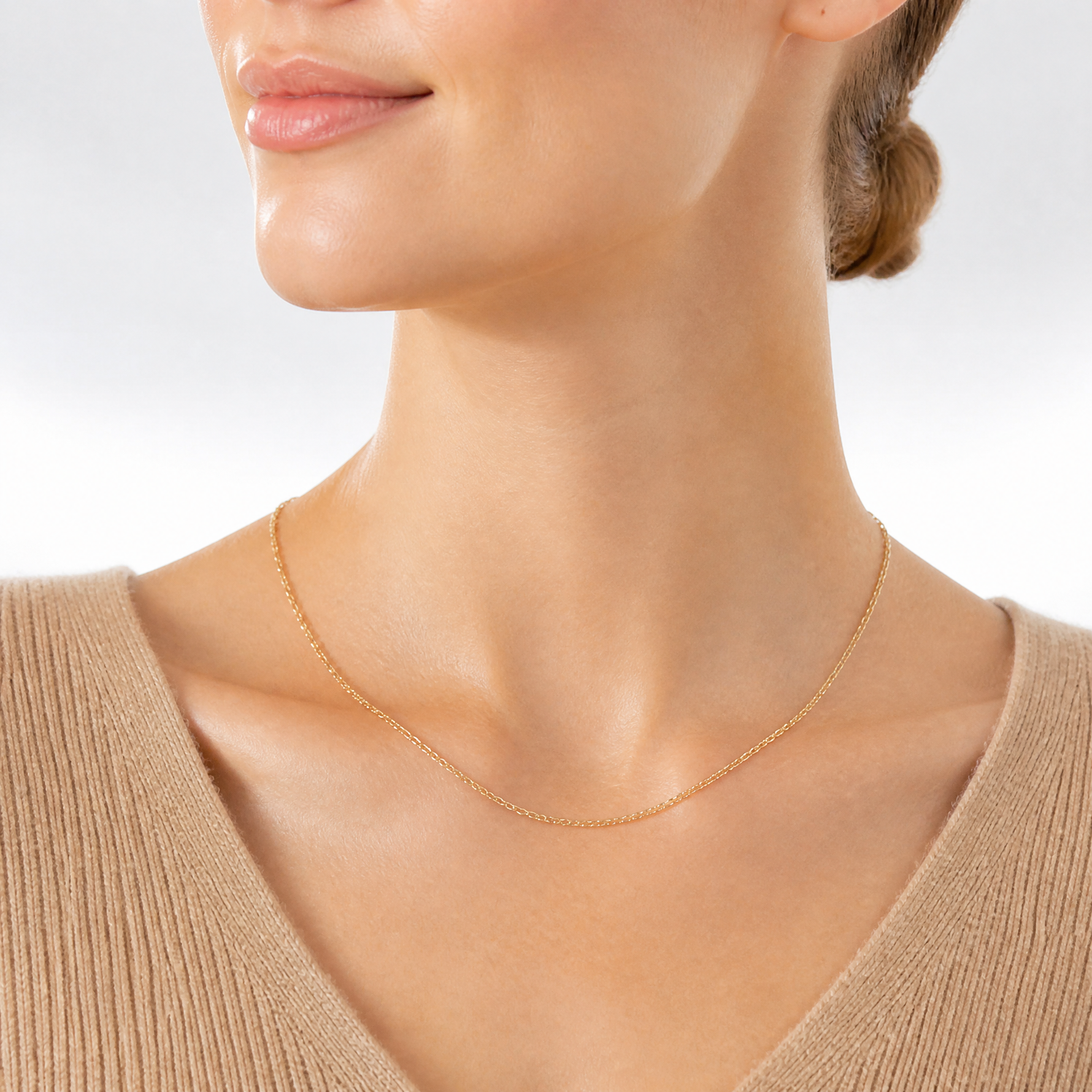 14k .42 mm Carded Curb Chain - Model Shot
