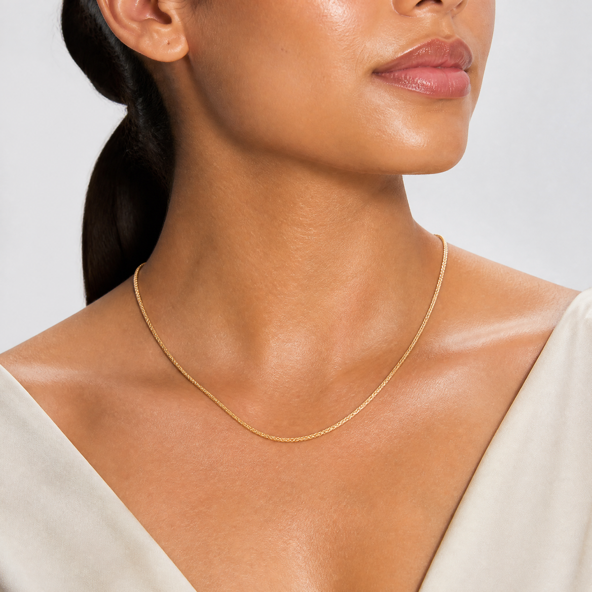 Leslie's 14K 1.1mm Franco Chain - Model Shot