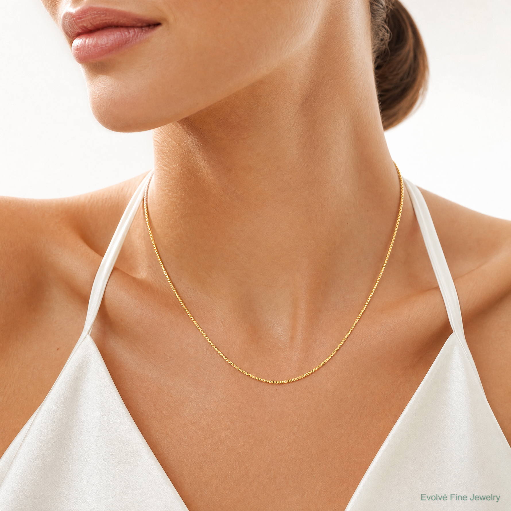 14k 1.1mm Box Chain - Model Shot