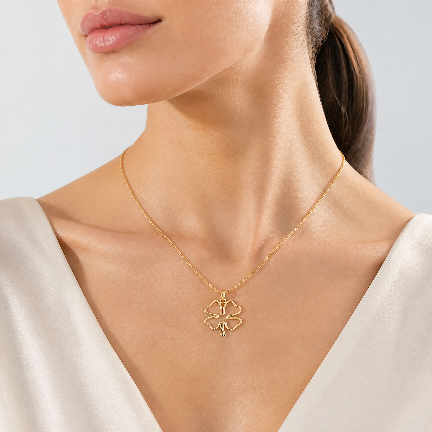 14k Polished Cut Out 4-Leaf Clover Pendant - Model Shot