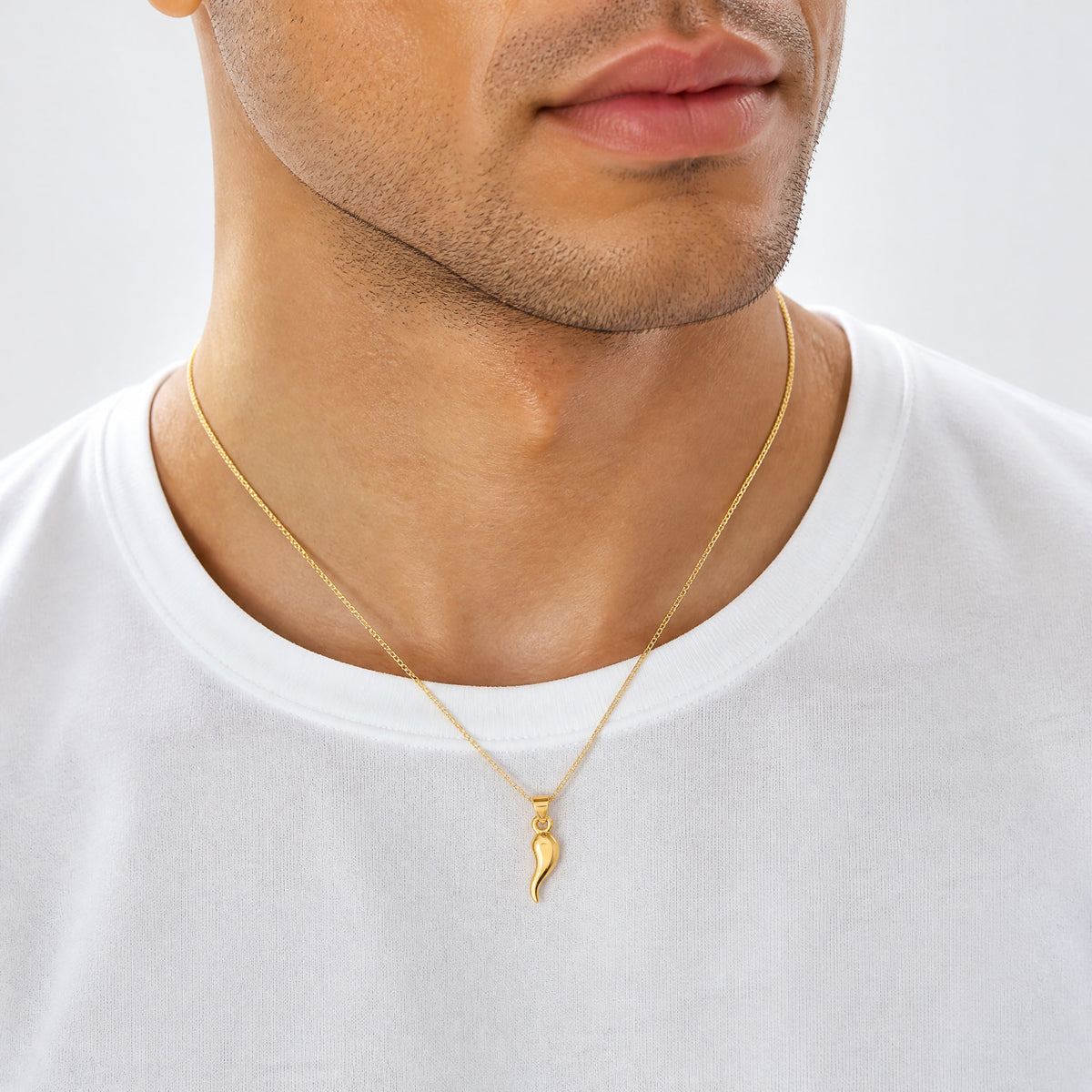 14k Polished Hollowed Italian Horn Pendant - Model Shot