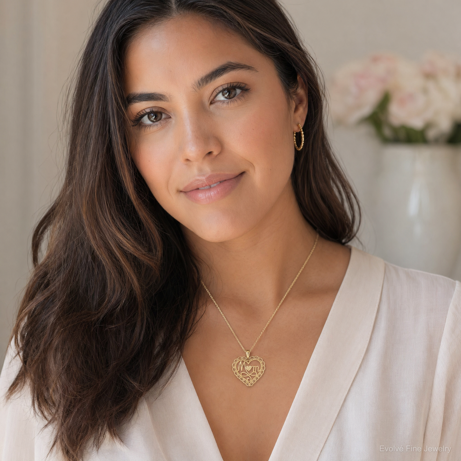 14K Polished MOM Scallop Heart Pendant - Model Shot