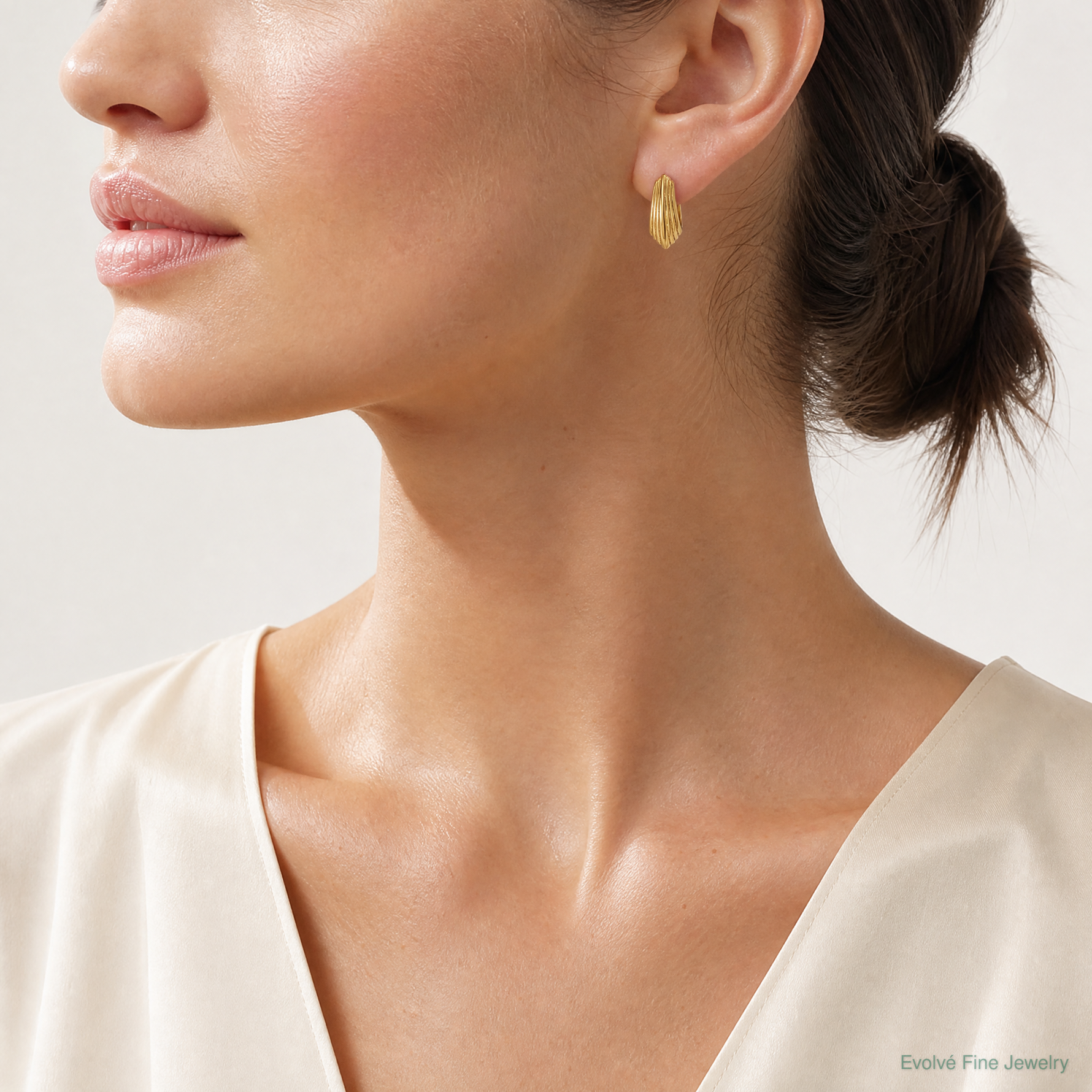 Leslie's 14K Polished Grooved Hinged Hoop Earrings - Model Shot