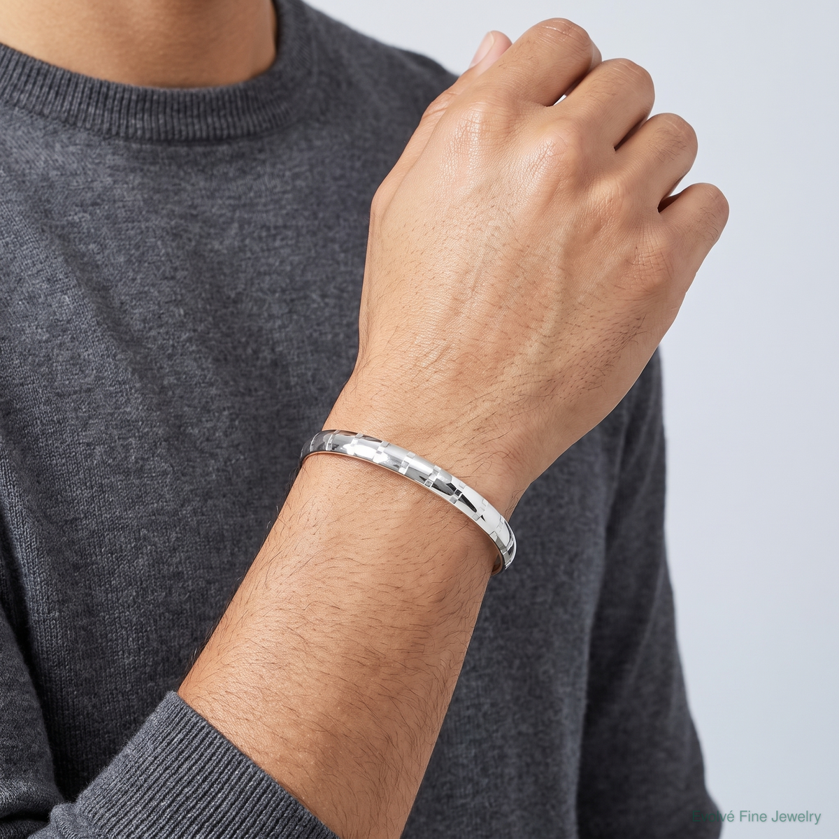 Sterling Silver Polished and Diamond-cut 6.0mm Flexible Bangle - Model Shot