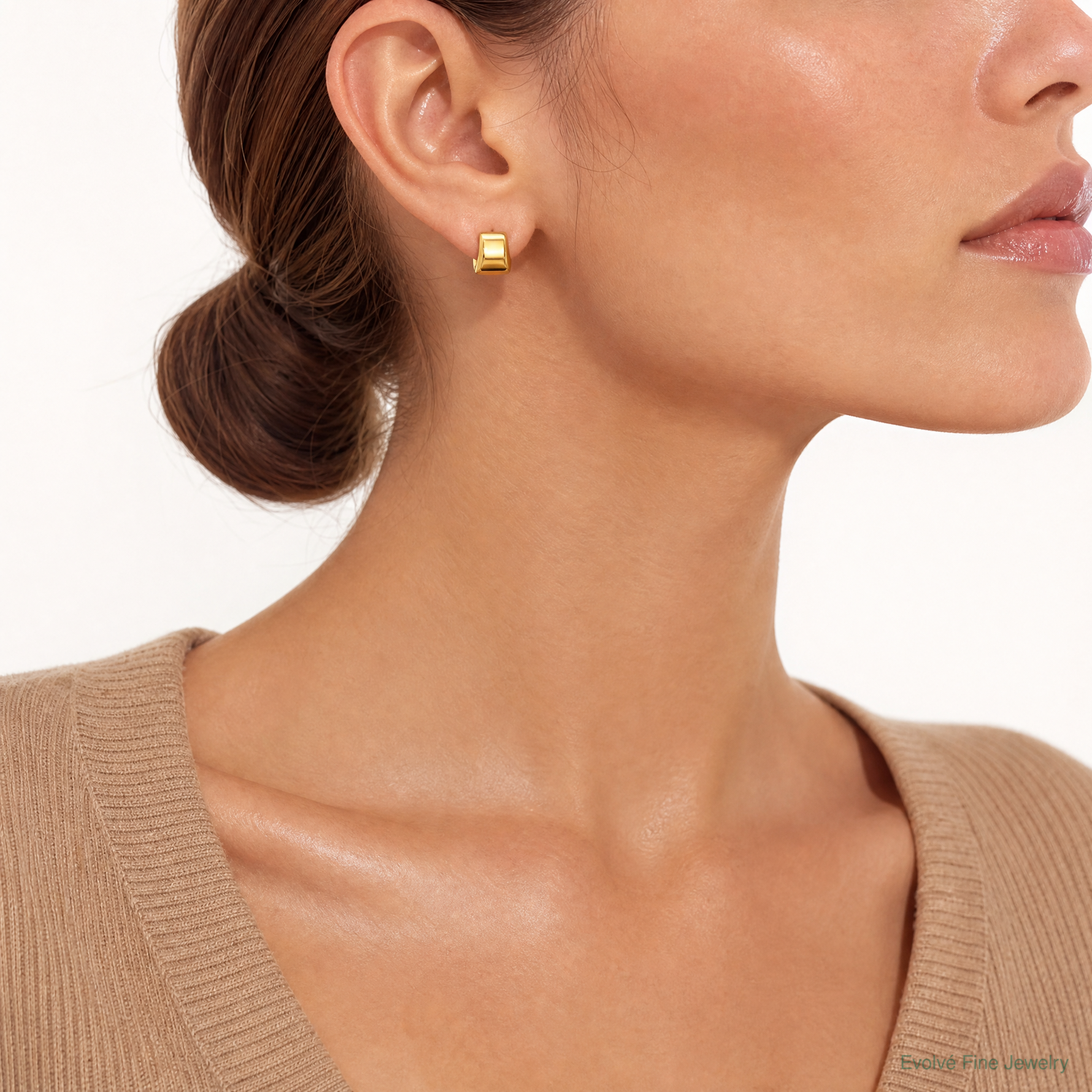 14k Polished Puffed Square Hoop Earrings - Model Shot