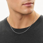 14k White Gold 1.05mm Box Chain - Model Shot