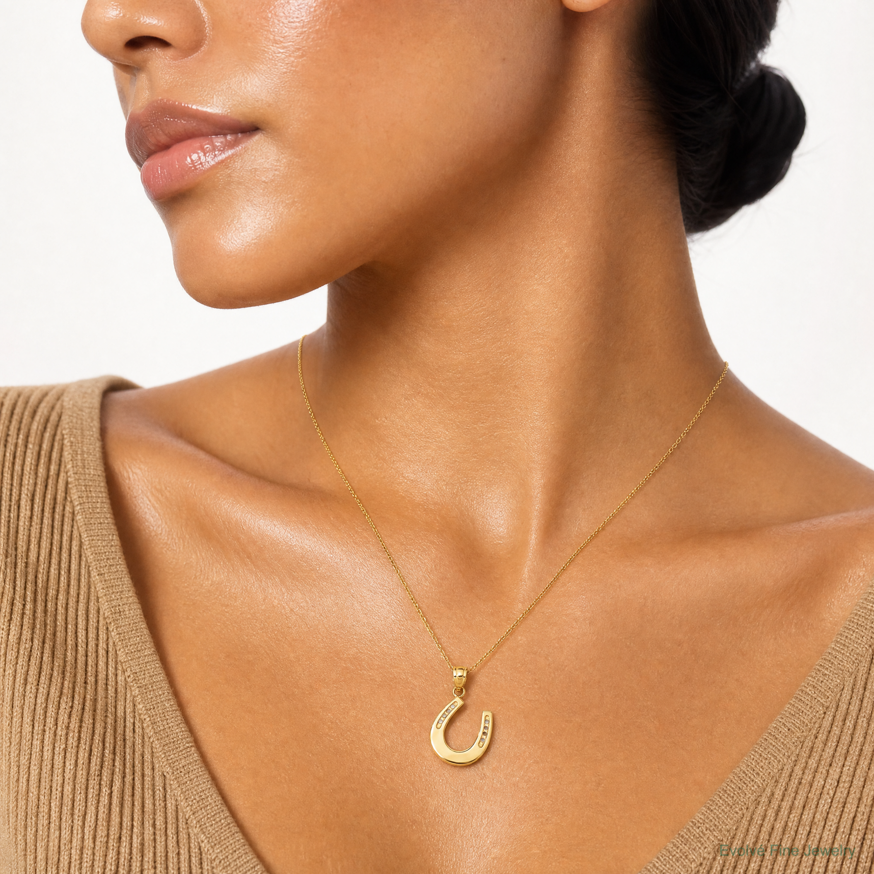 14k Gold Polished Horseshoe Pendant - Model Shot