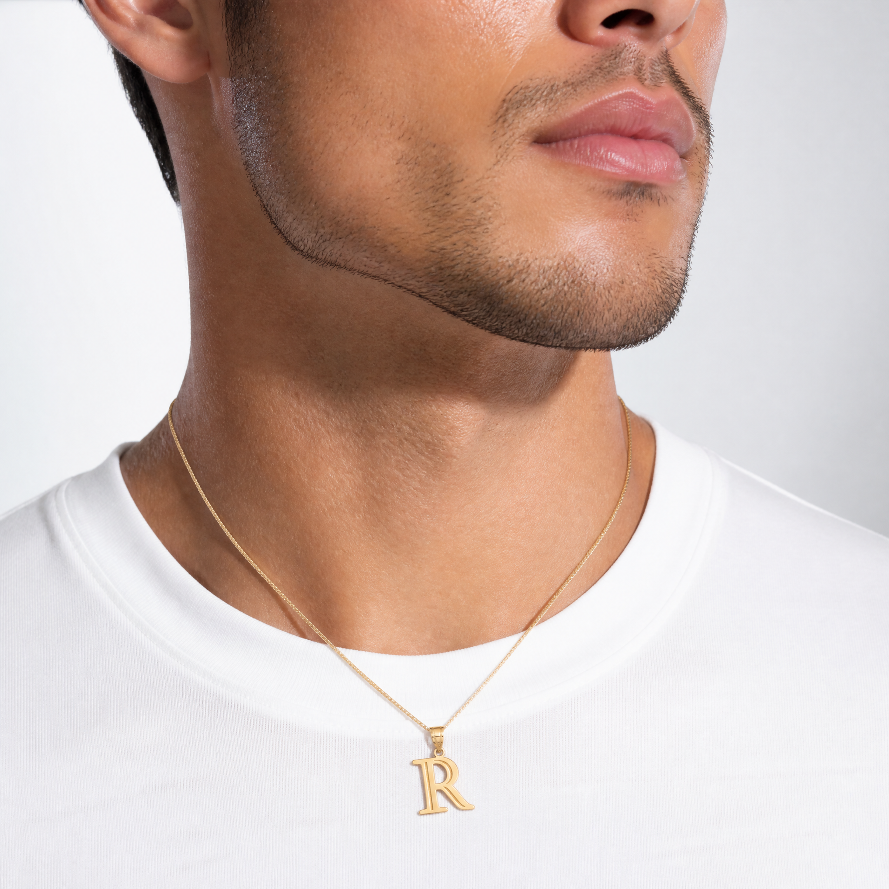 14k Polished Etched Letter R Initial Pendant - Model Shot