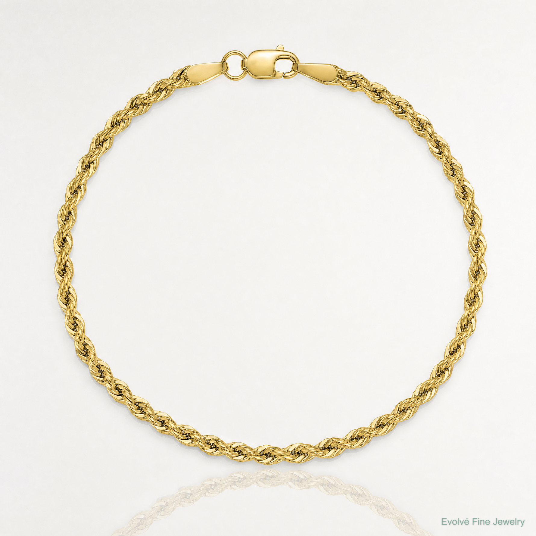 10k 2.5mm Semi-Solid Rope Chain - Lifestyle View
