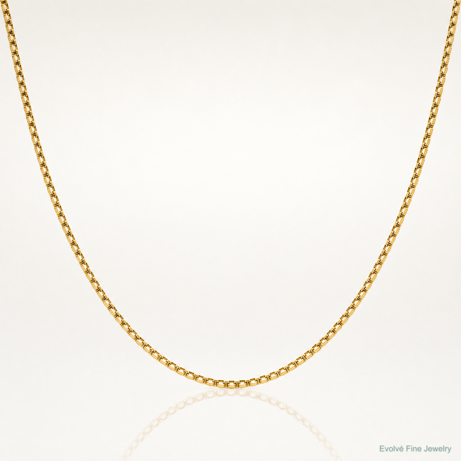 10k 1mm Box Chain - Lifestyle View