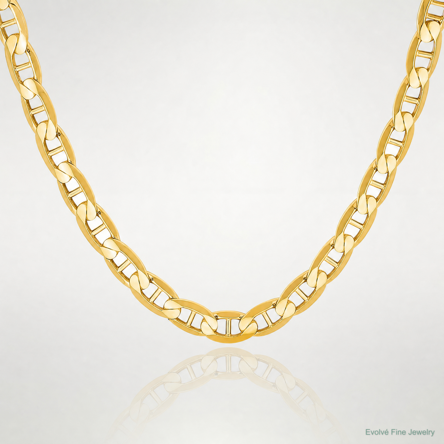 10k 3.75mm Concave Anchor Chain - Lifestyle View