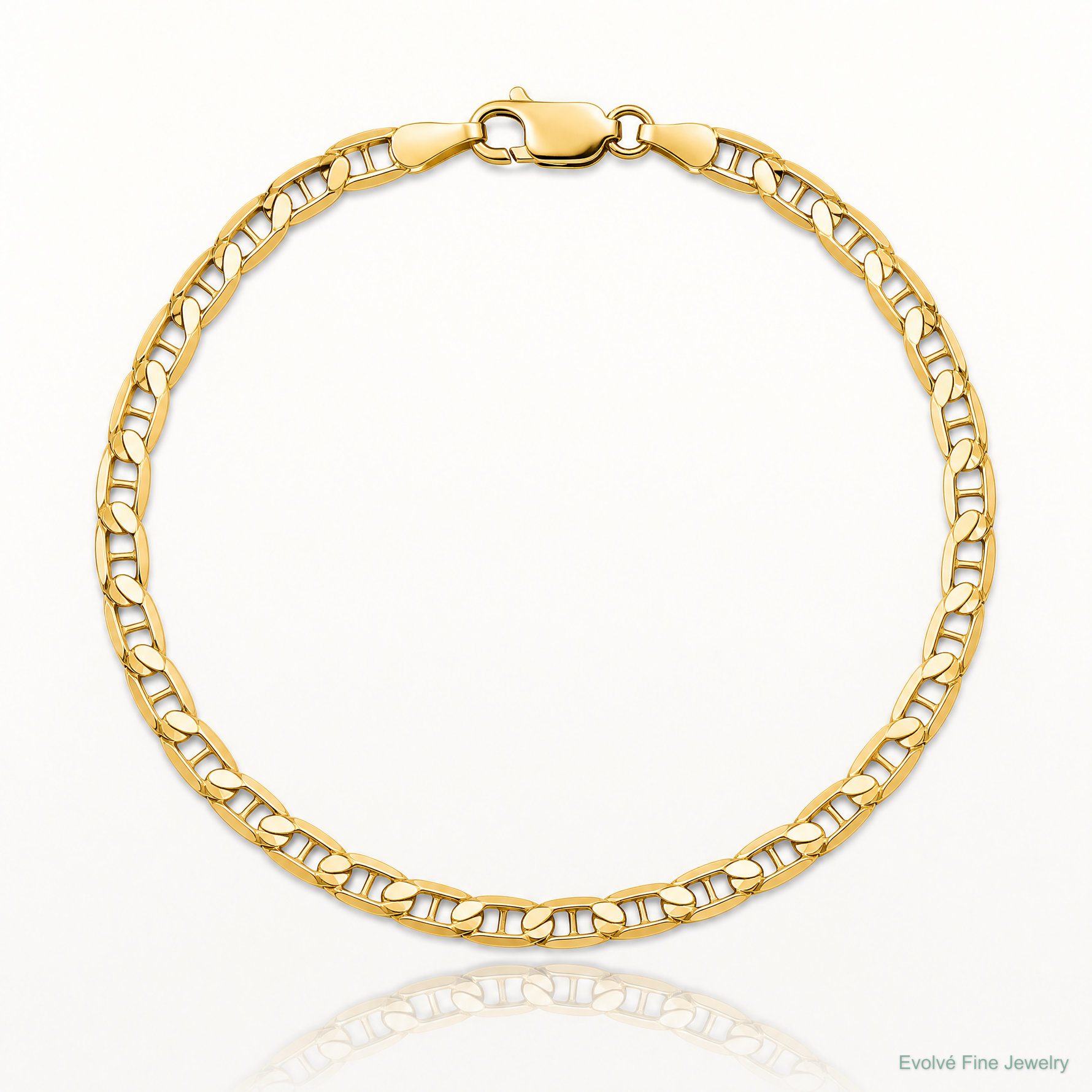 10k 3.75mm Concave Anchor Chain - Lifestyle View