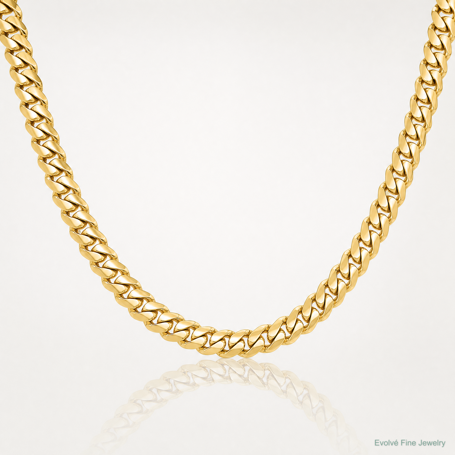 10K 6.75mm Solid Miami Cuban Chain - Lifestyle View