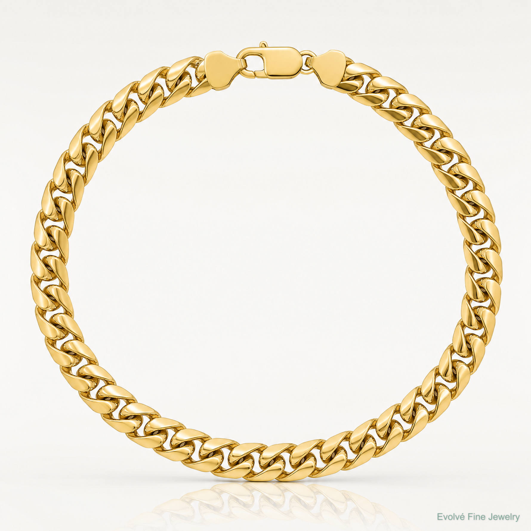 10K 6.75mm Solid Miami Cuban Chain - Lifestyle View